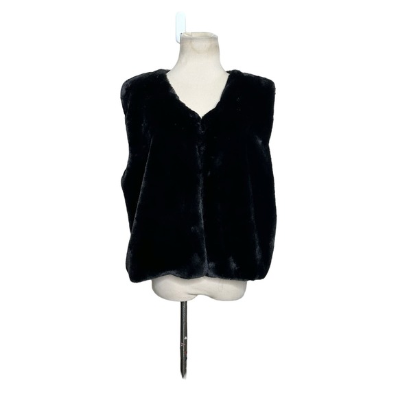 Echo black faux fur vest size Large - Picture 10 of 10